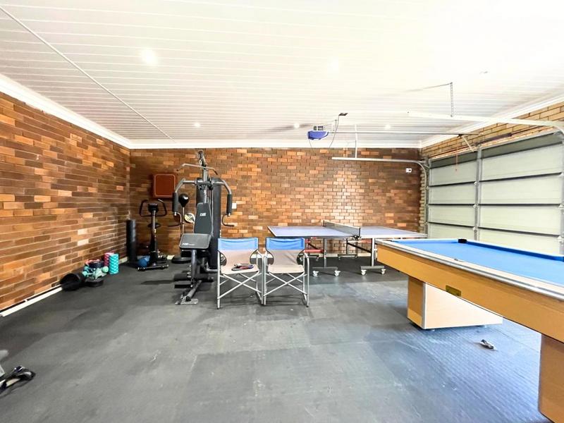 10 Bedroom Property for Sale in Chatsworth Western Cape